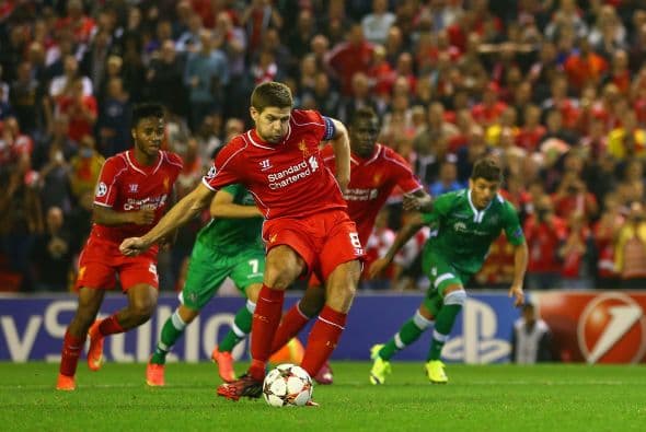 En el último minuto el portero visitante cometería un penal que cobraría Steven Gerrard para convertirse en el héroe de su equipo una vez más.