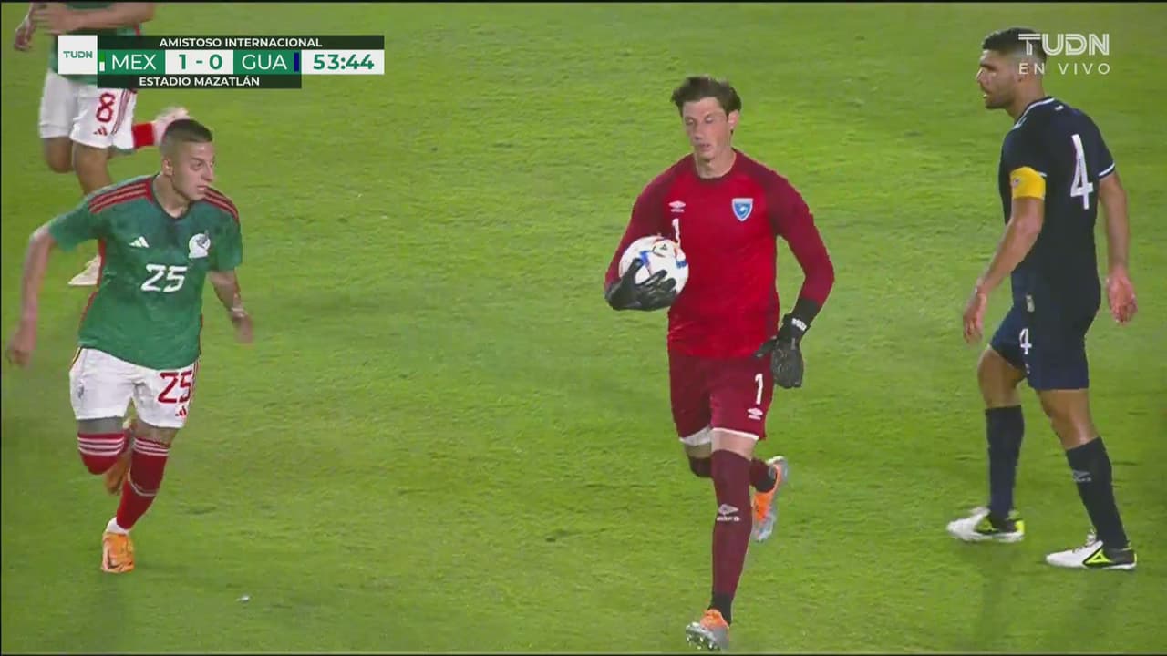 Diagonal de la muerte de Charly Rodríguez que corta Hagen