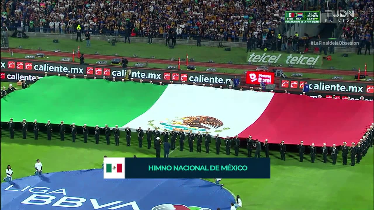 Se entona el himno más hermoso de todos ¡El Himno Nacional Mexicano!