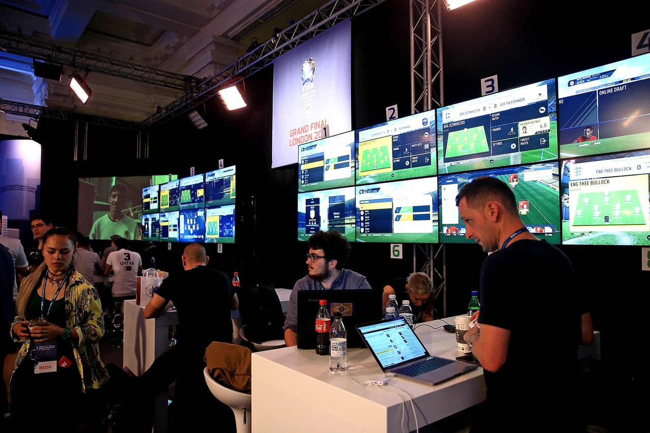 La fase de grupos se disputó el miércoles, el jueves se lleva a cabo los cuartos y las semifinales y el viernes la final.