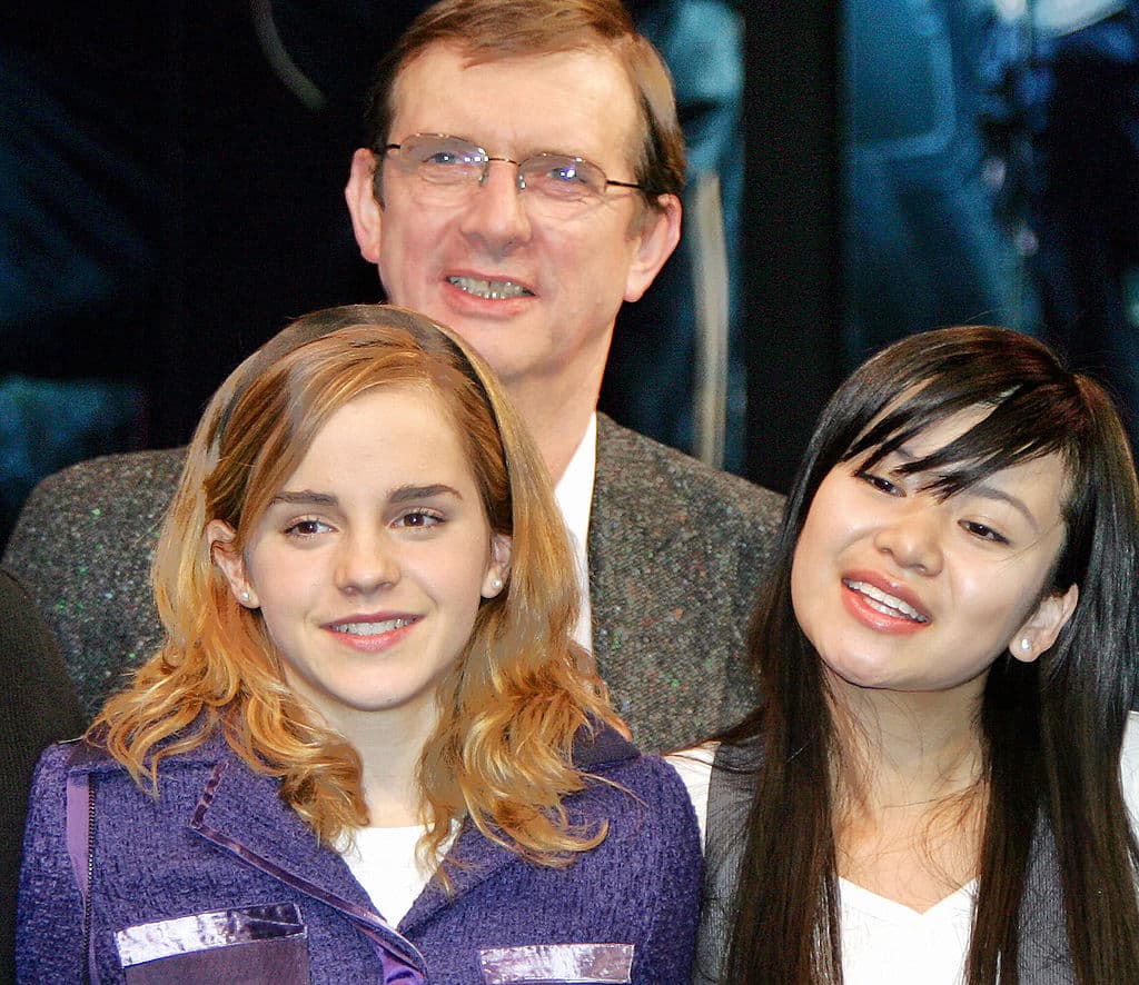 El director Mike Newell se rompió una costilla mientras filmaba ‘El Cáliz de Fuego’ tras enseñar a los hermanos Oliver y James Phelps cómo pelear.