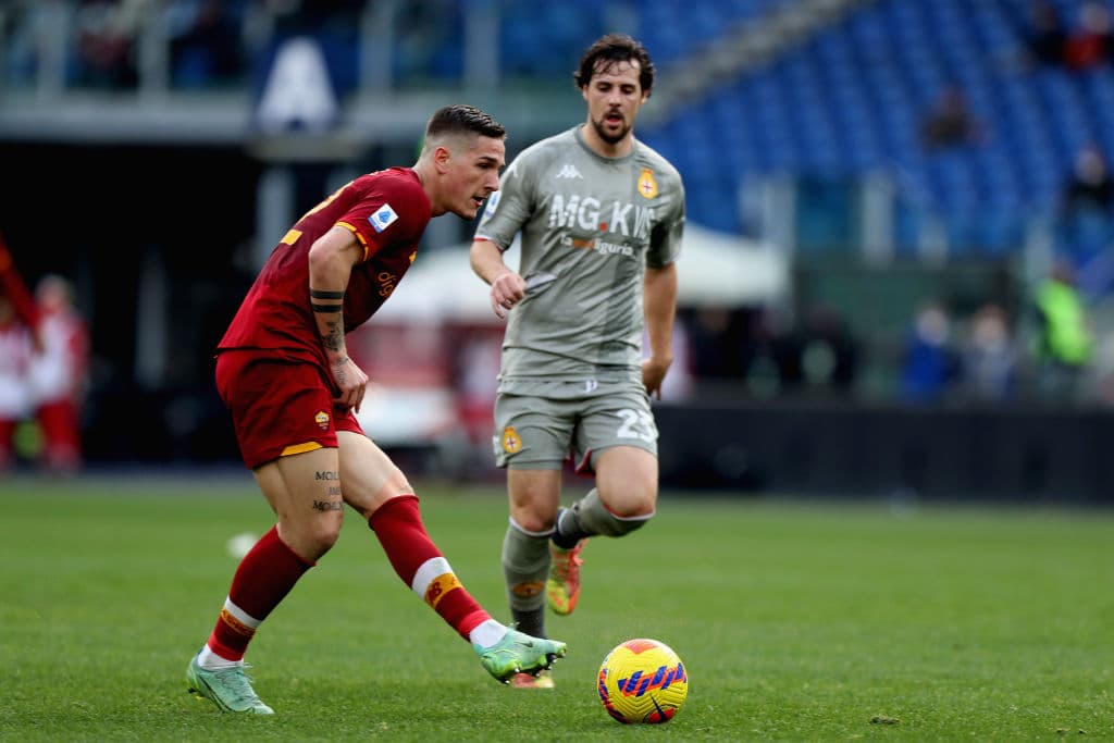 Con un explsado de cada lado, tanto como Roma como Genoa deciden parar la batalla y se conforman con el empate 0-0.