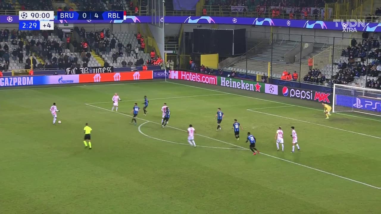 ¡TIRO ATAJADO! disparo por Hugo Novoa.