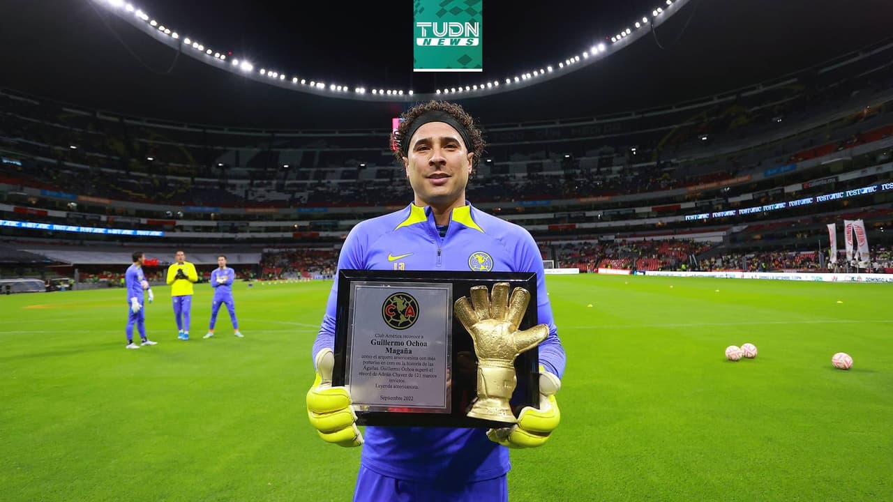 Memo Ochoa ve su renovación con América como una prioridad