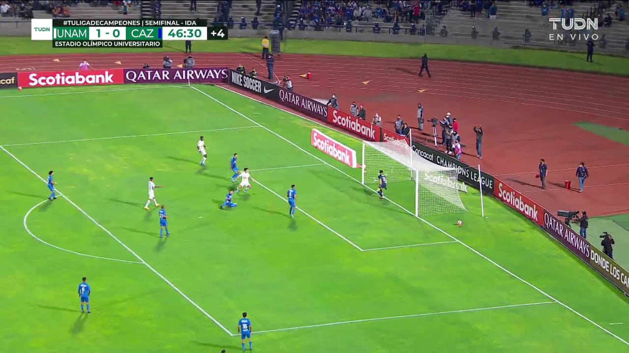 ¡GOL!  anota para Pumas UNAM. Juan Ignacio Dinenno