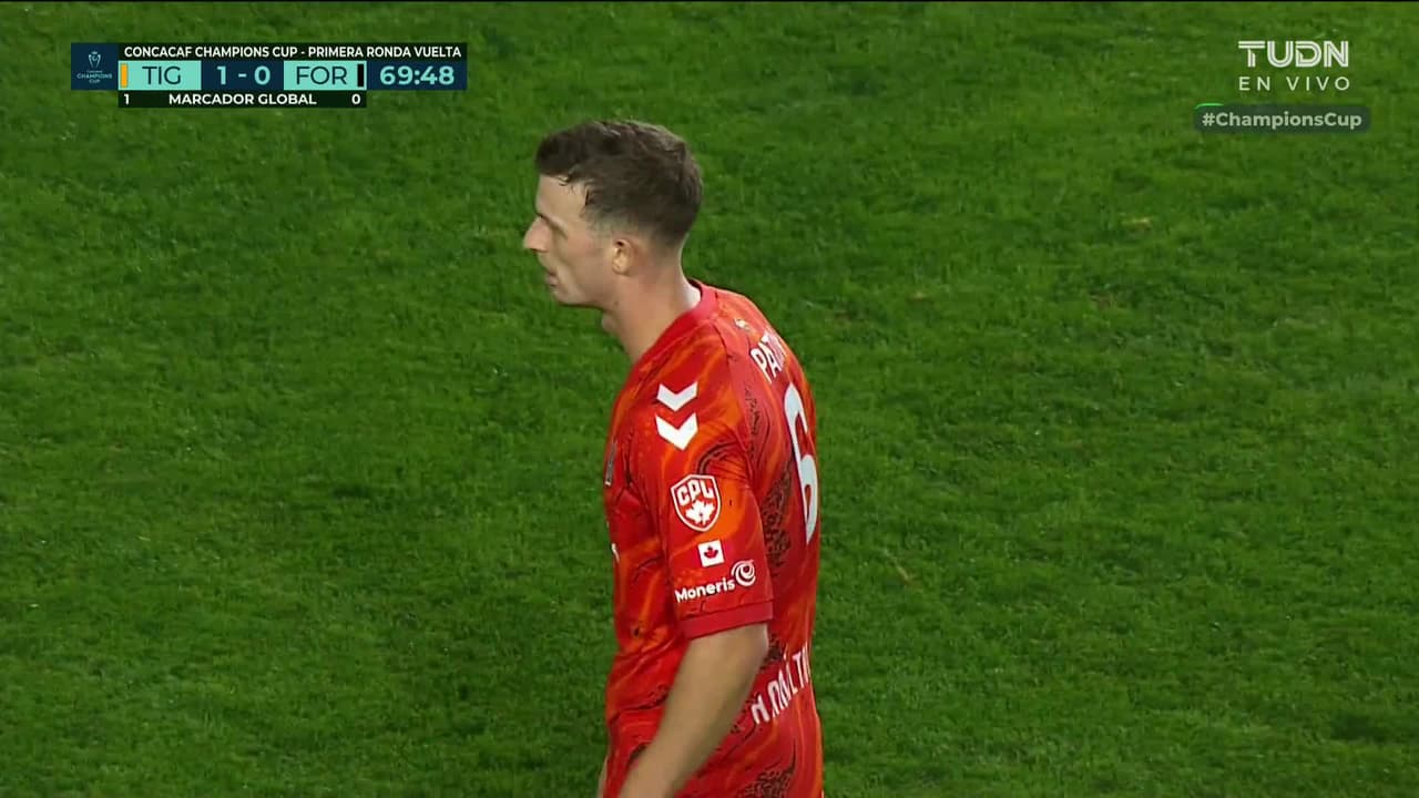 ¡GOL!  anota para Tigres. Rodrigo Aguirre