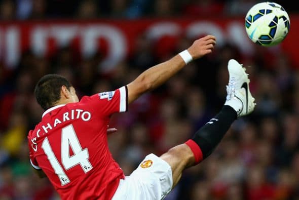 El delantero tapatío mantendrá su dorsal en caso de quedarse en el Manchester United.