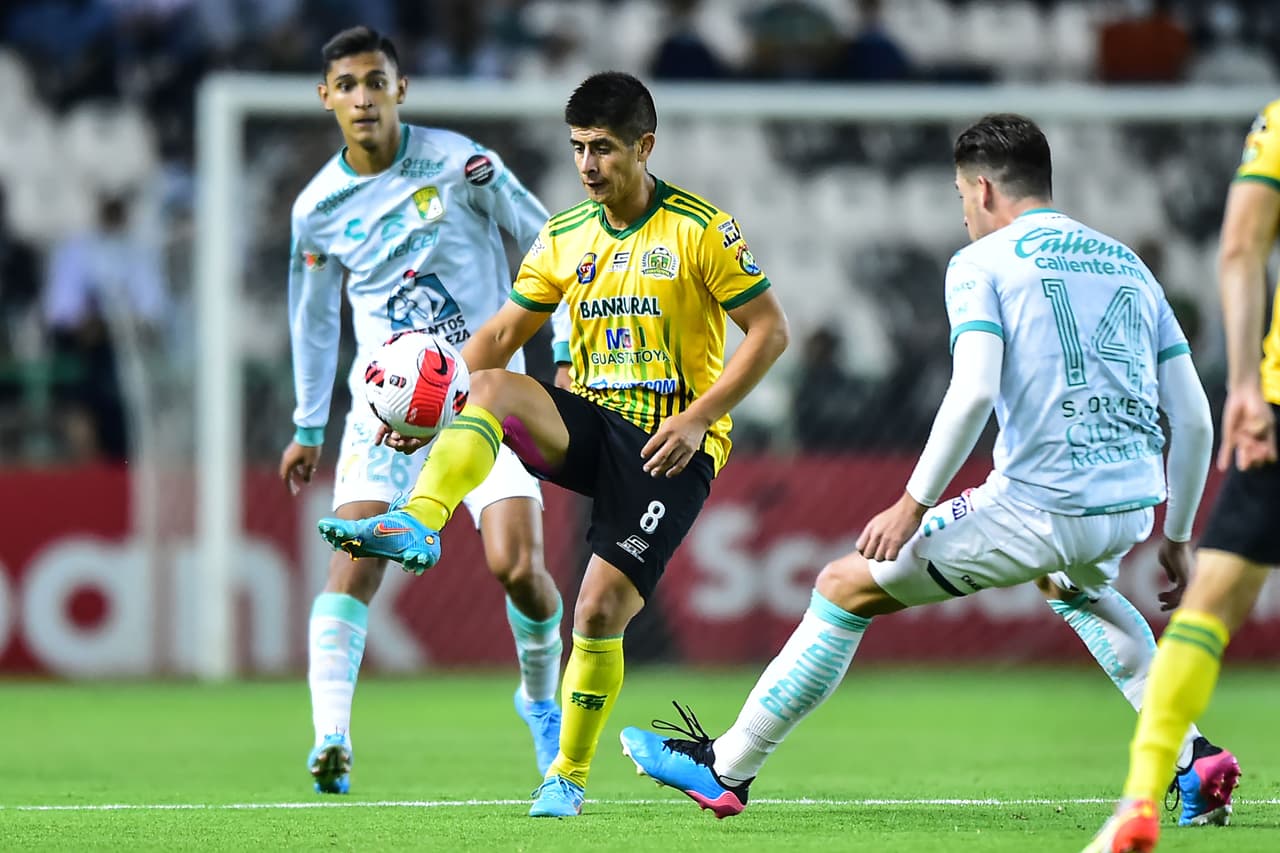 Elías Hernández vuelve a aparecer en la vuelta, le da la victoria 1-0 a León, poen el 3-0 definitivo en global y aseguran su liugar en los cuartos de final.
