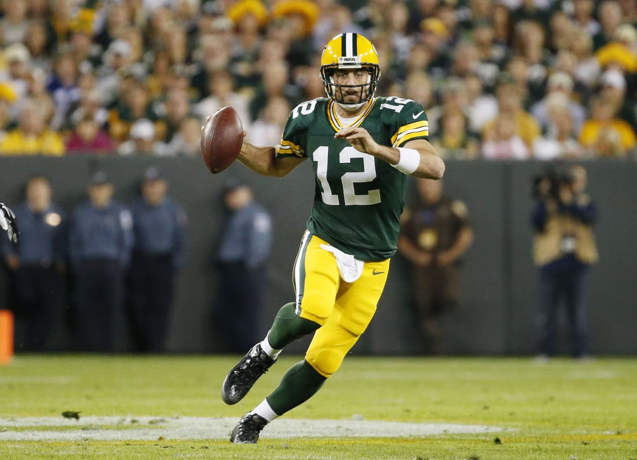 Aaron Rodgers: No soy digno de se recibir una comparación con Michael Jordan