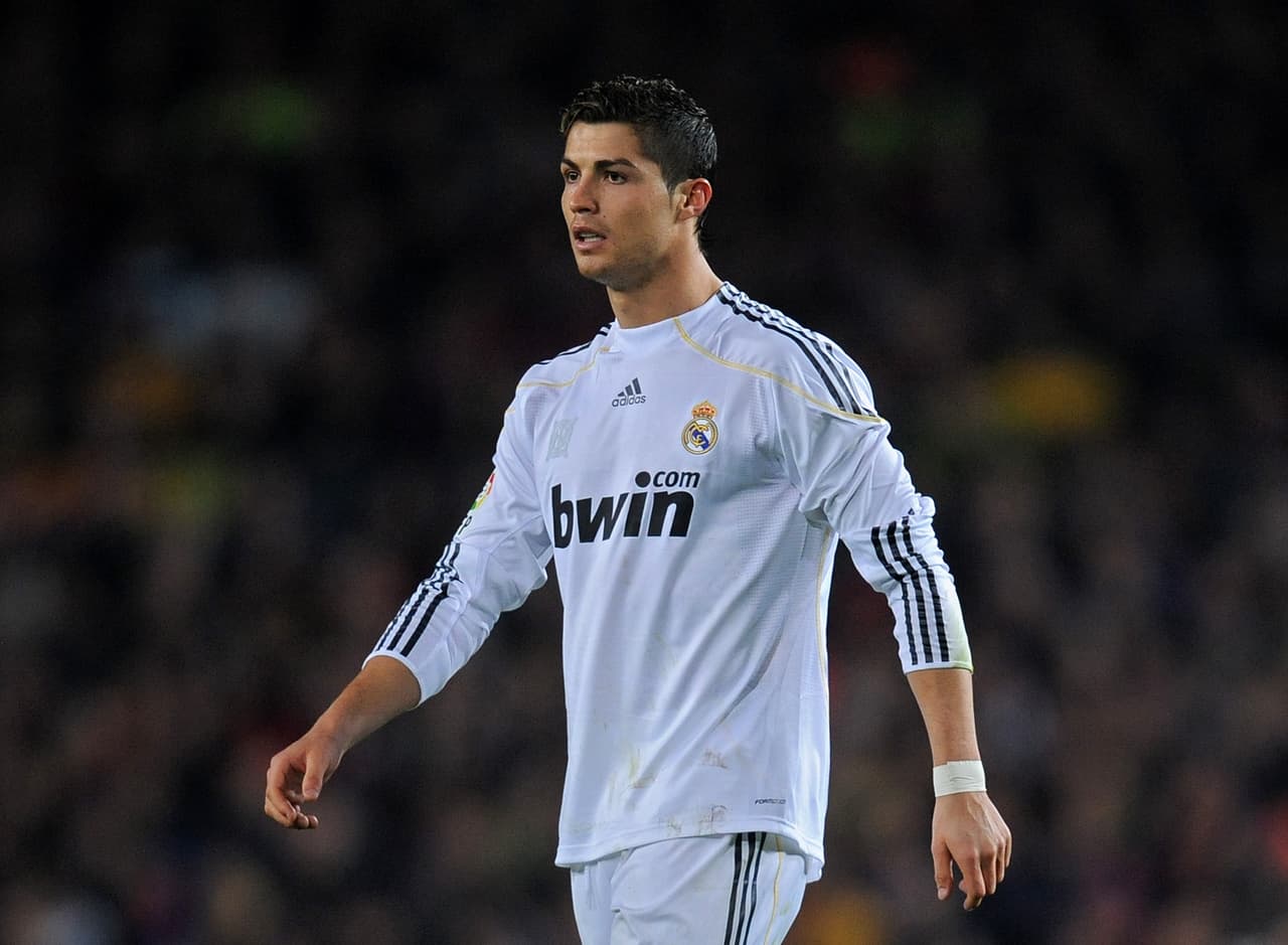 <b>Cristiano Ronaldo (2009/2018) - </b>No hay duda de que el portugués el el jugador más grande en toda la historia madridista consiguiendo la escandaloza cifra de 450 goles en 438 partidos durante su tiempo en el club.