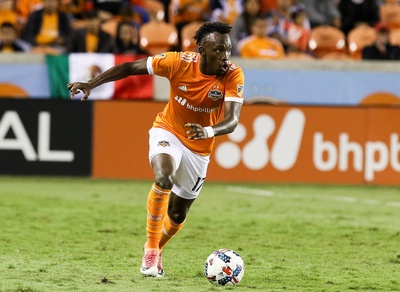 'La Pantera' Elis, en el equipo ideal de la CONCACAF en 2017.