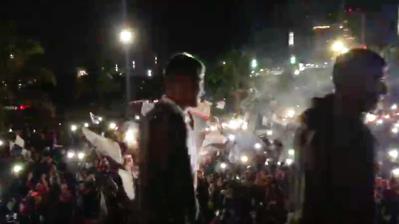 Llevan serenata al Pachuca al grito de “sí se puede”