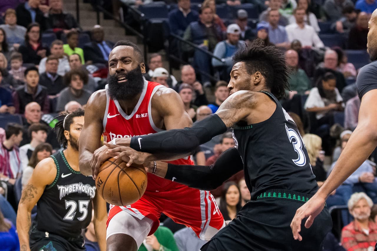 <b>Houston 91-103 Minnesota</b>. Gracias a una segunda mitad excelente, los Timberwolves (12-12) superaron a los Rockets (11-12) en Target Center con una actuación de 24 puntos de Karl-Anthony Towns.