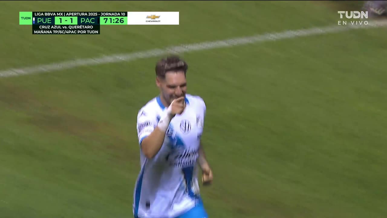 ¡Remontada de locura! Gómez se lanza de palomita y Puebla le da la vuelta