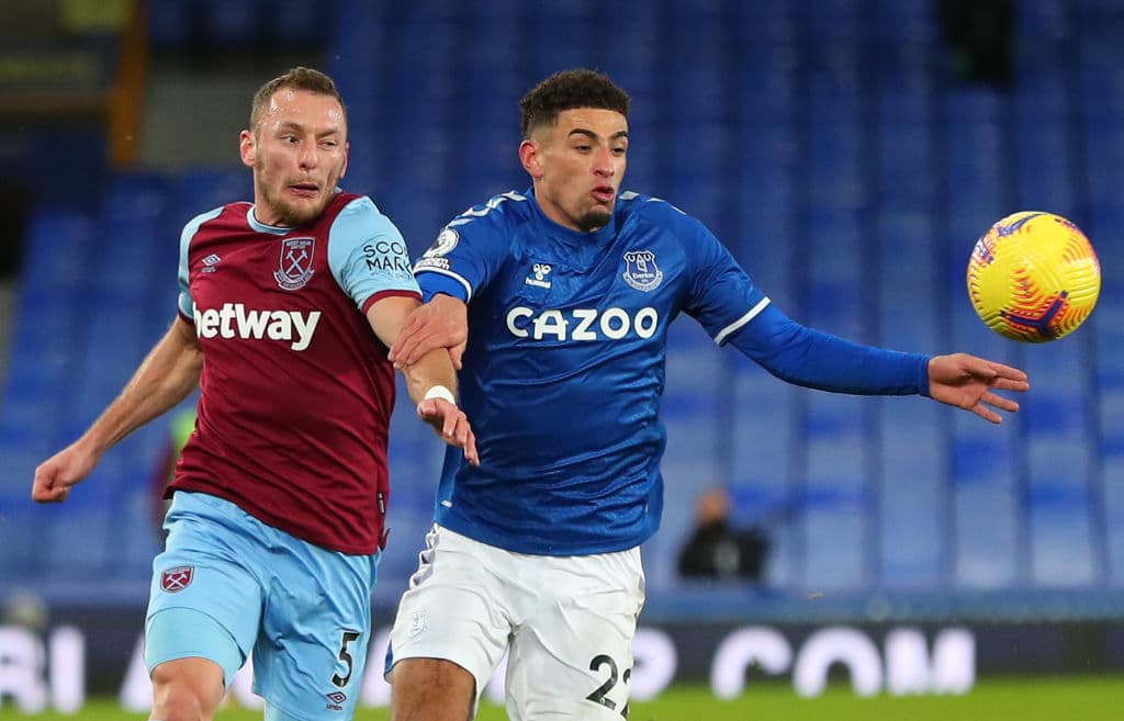 West Ham United se impone 1-0 ante el Everton. El gol cayó ya en la recta final del partido y Tomas Soucek fue el encargado de llevar a su equipo a la victoria, durante la Jornada 17 de la Premier League.