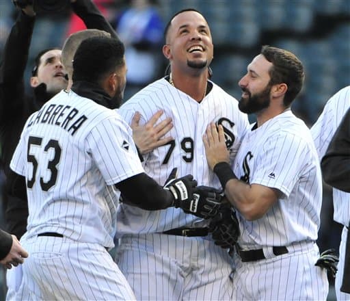 Quintana, Navarro guían barrida de Medias Blancas sobre Azulejos