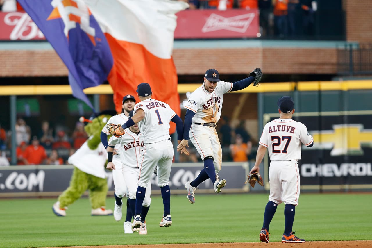 Tampa Bay Rays caen ante Houston Astros 6-2 en el primer episodio de la Serie Divisional.
