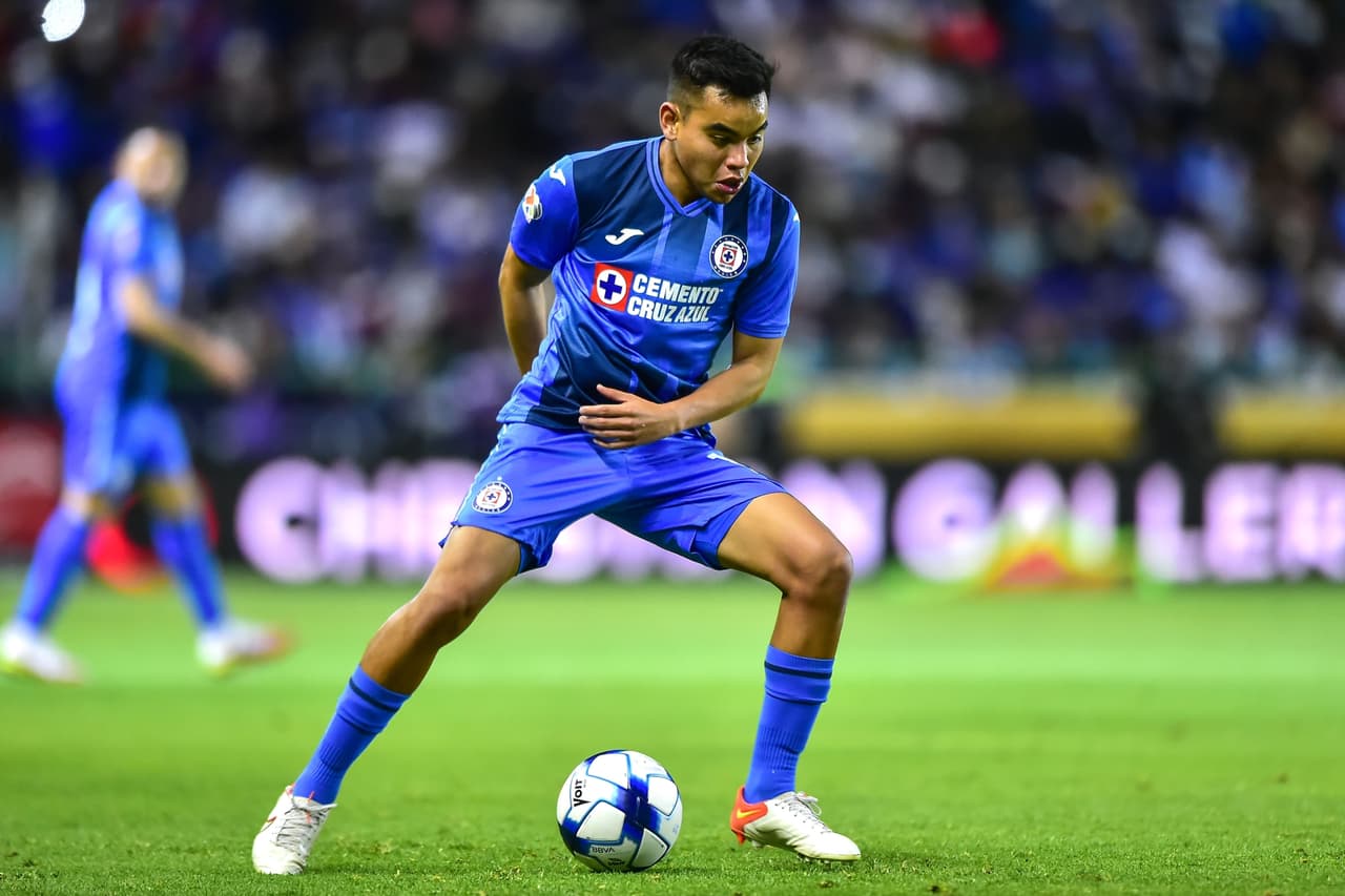 Cruz Azul viajará a Canadá sin Charly Rodríguez ni Ángel Romero