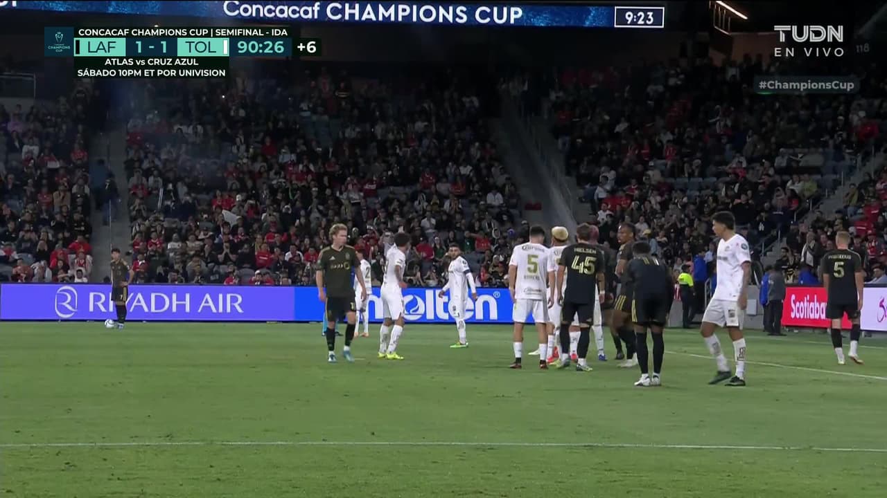 ¡GOL!  anota para LAFC. Nkosi Tafari