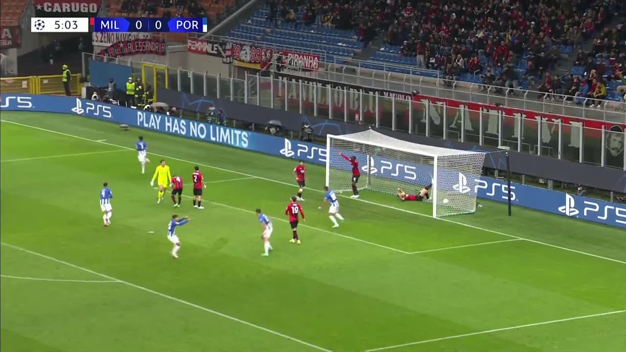 ¡GOL!  anota para FC Porto. Luis Díaz