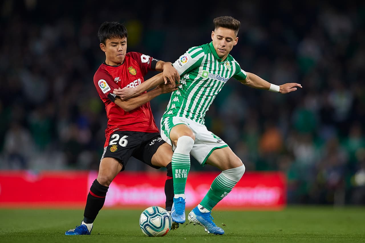 Juan Camilo Hernández (16’) adelantaba a los visitantes hasta que Sergio Canales (19’), de tiro penal hizo, el 1-1. Budimir (27’) aventajó nuevamente a Mallorca. Marcaron un segundo penal en favor de Betis, mismo que cobró y anotó Fekir (35’). Joaquín Sánchez (48’) daba la victoria a los locales, pero Kubo (70’) arrebató el empate. Guardado salió al 87’.