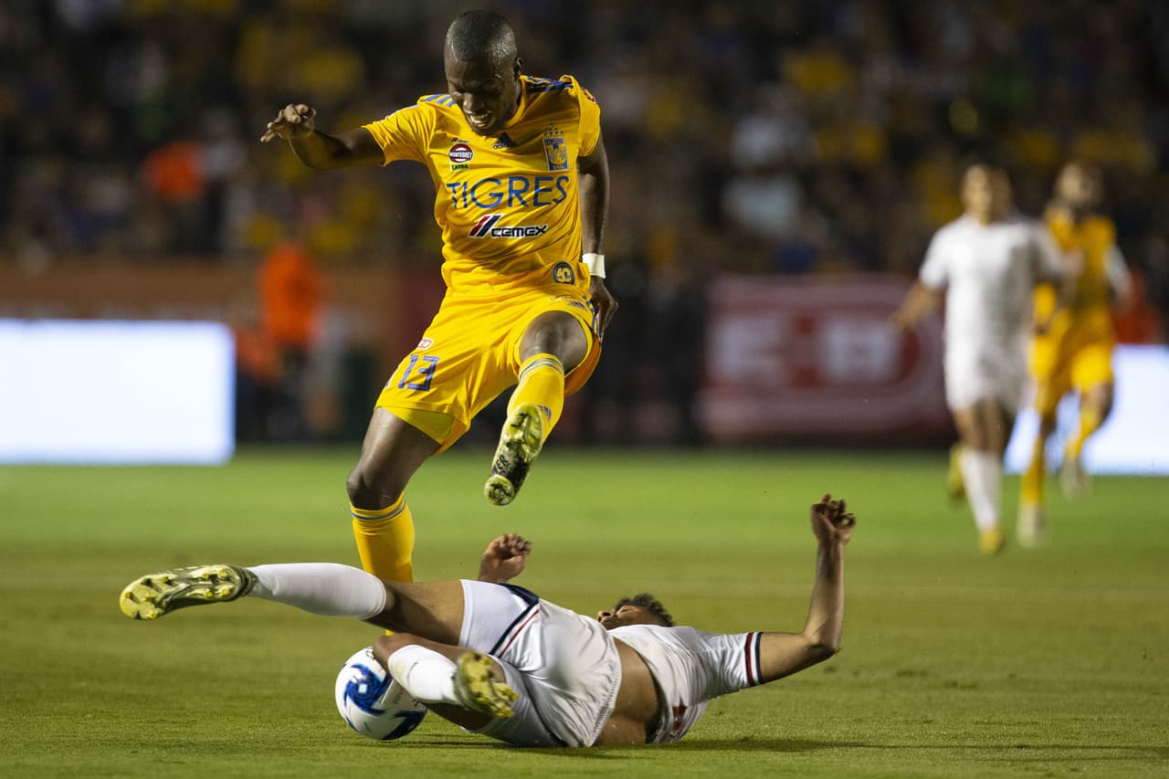 Ya son 10 años desde la última vez que Chivas venció a Tigres en el 'Volcán' y la cuenta se prolonga tras caer 3-0 en la Fecha 5 del Clausura 2020 ¿Cuándo le pondrá fin a la racha la escuadra rojiblanca?