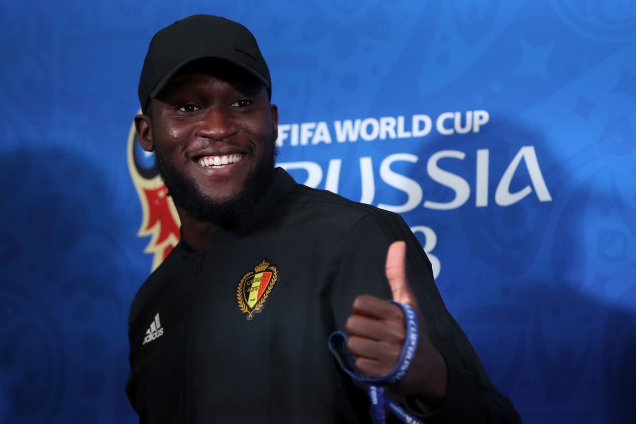 Además de su gran nivel de futbol, Lukaku también sabe hablar 6 idiomas diferentes. El delantero habla español, inglés, holandés, francés, portugués y suajili.