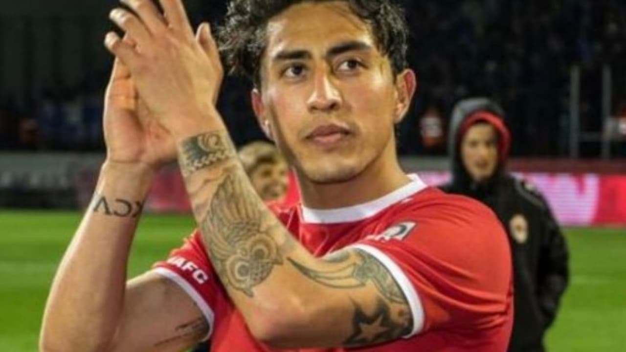 Govea, goleado por el Standard Lieja que jugó sin Ochoa