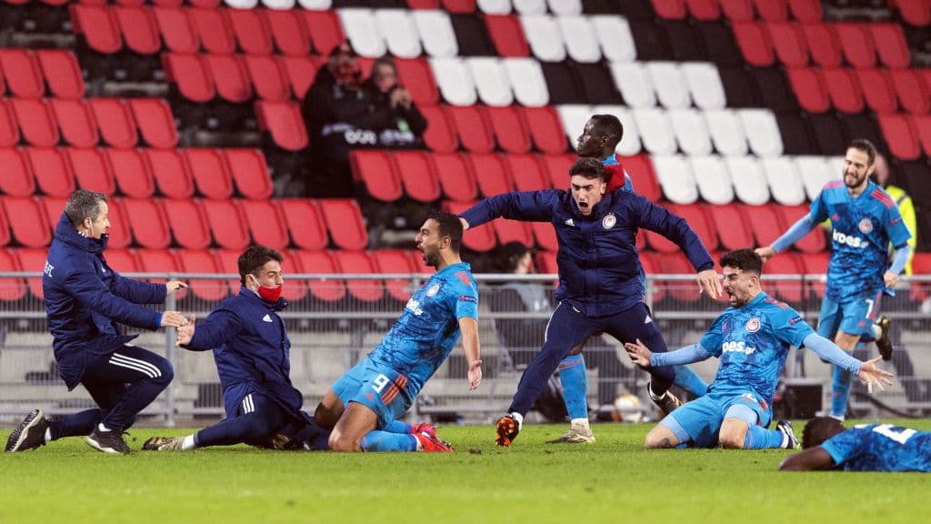 Olympiacos venció en el global al PSV 5-4 para avanzar a la siguiente fase.