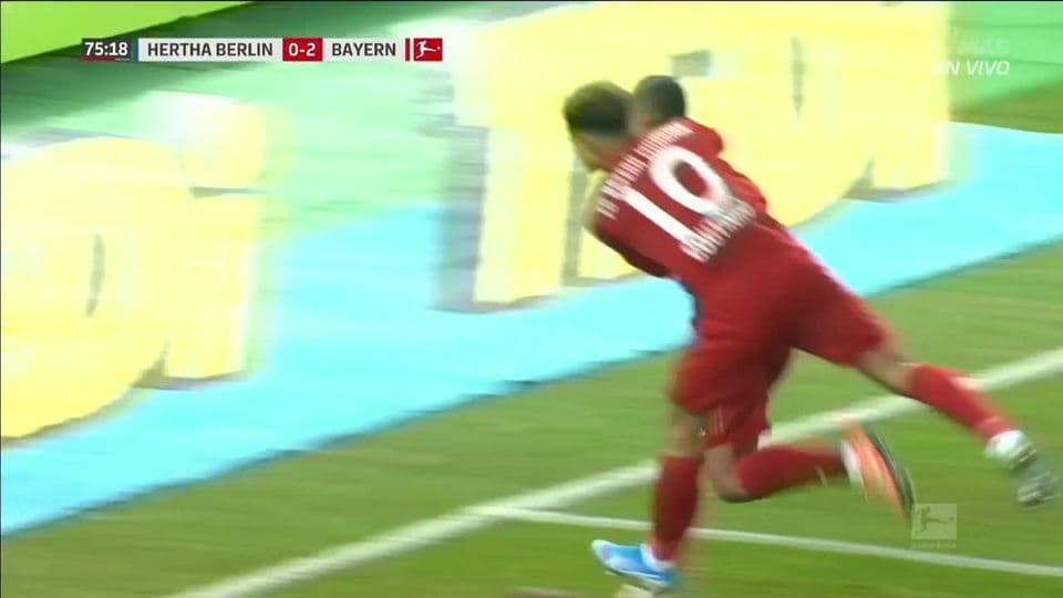 ¡GOOOL! Thiago anota para FC Bayern München