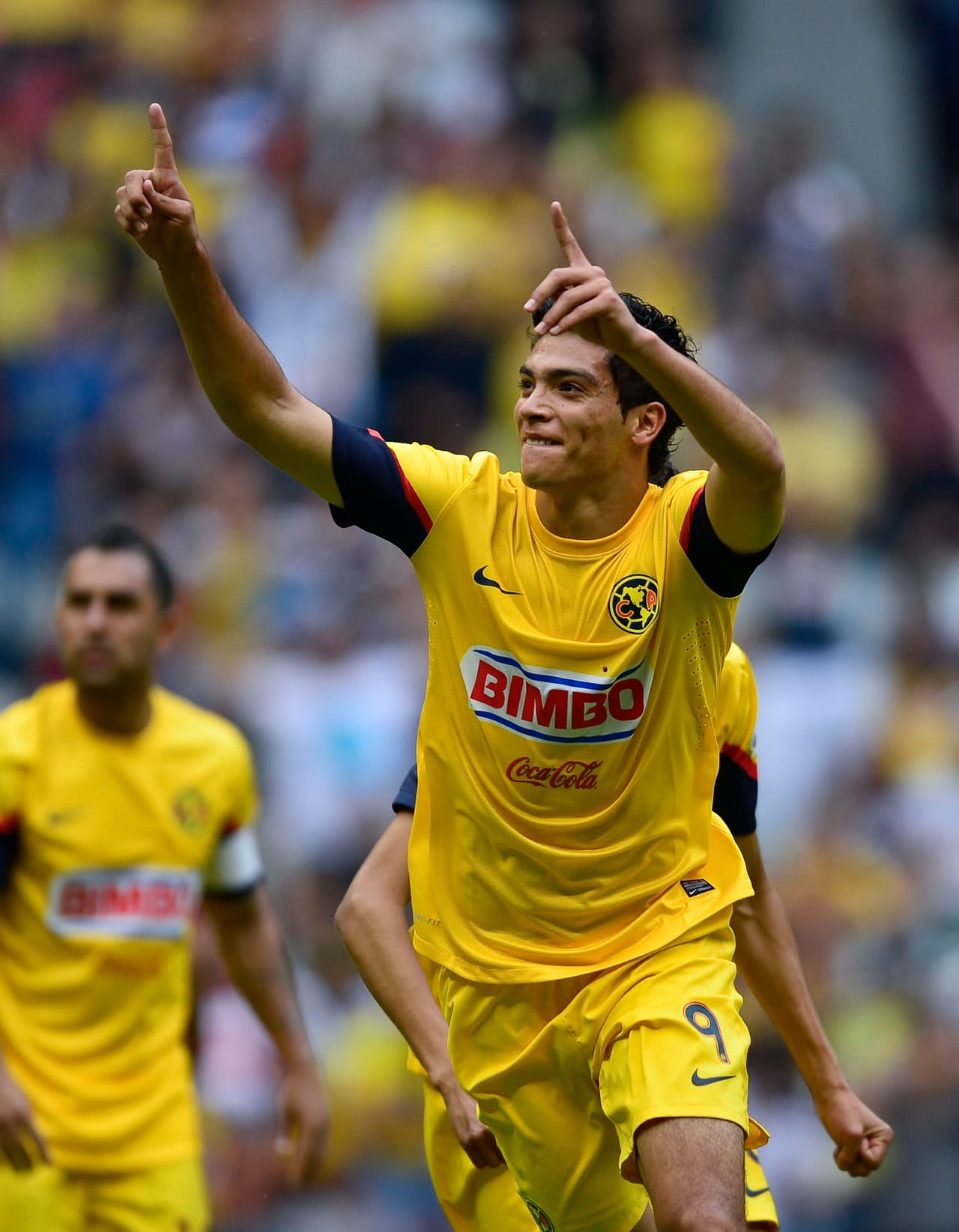 Entre el 2013 y el 2014, Jiménez hizo 19 goles en la Liga MX que ayudaron a las Águilas a obtener un campeonato.