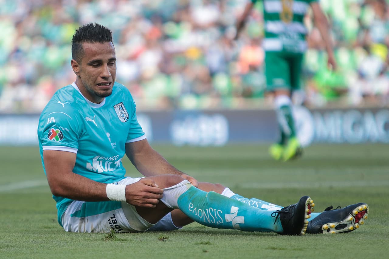 El brasileño Camilo Sanvezzo no tuvo suerte y al minuto 62' se fue sustituido por el colombiano Ayron del Valle.