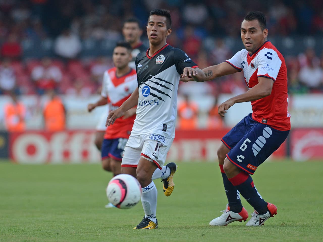 Por su parte, los Lobos vivían momentos difíciles luego de cinco partidos sin poder ganar en la Liga MX: cuatro derrotas y un empate.