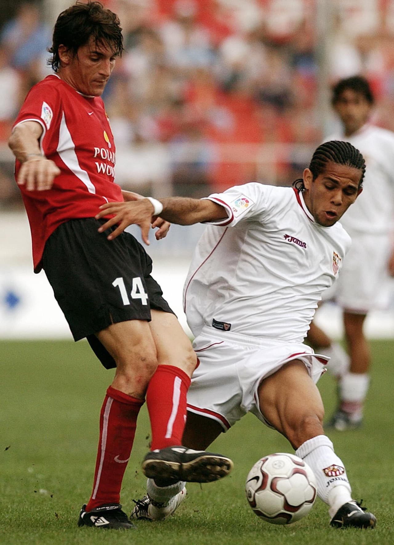 Dani Alves, el jugador com más títulos a nivel de clubes en grandes competencias, fue campeón con Brasil en la edición de 2002.