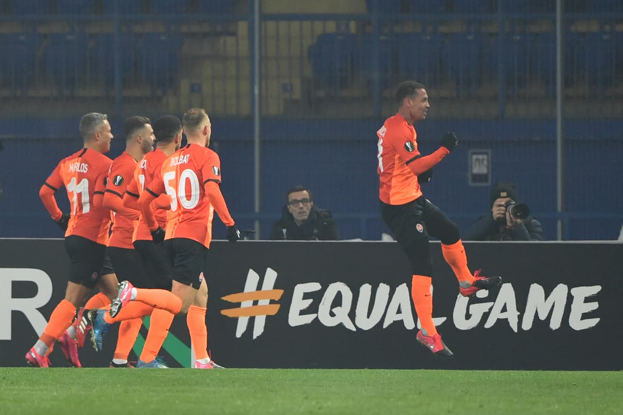 Alan Patrik y Kovalenko hicieron sufrir al Benfica y le propiciaron una derrota de 2-1.