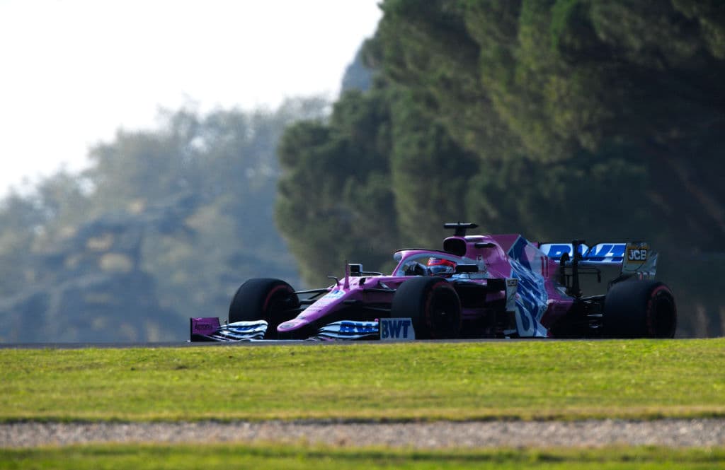 Bottas, Hamilton, Verstappen, Gasly, Ricciardo, Albon, Leclerc, Kvyat, Norris y Sainz, completan los primeros diez de la parrilla. Sergio Pérez iniciará como decimoprimero y su coequipero, Stroll, arrancará decimoquinto.