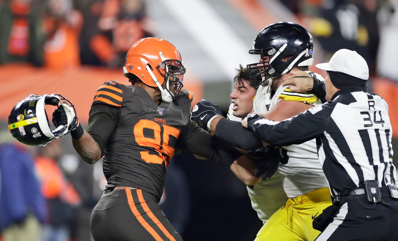 El 14 de noviembre de 2019, durante el juego entre de la semana 11 entre Pittsburgh Steelers y Cleveland Browns, se armaron los trancazos a pocos segundos de terminar el encuentro.