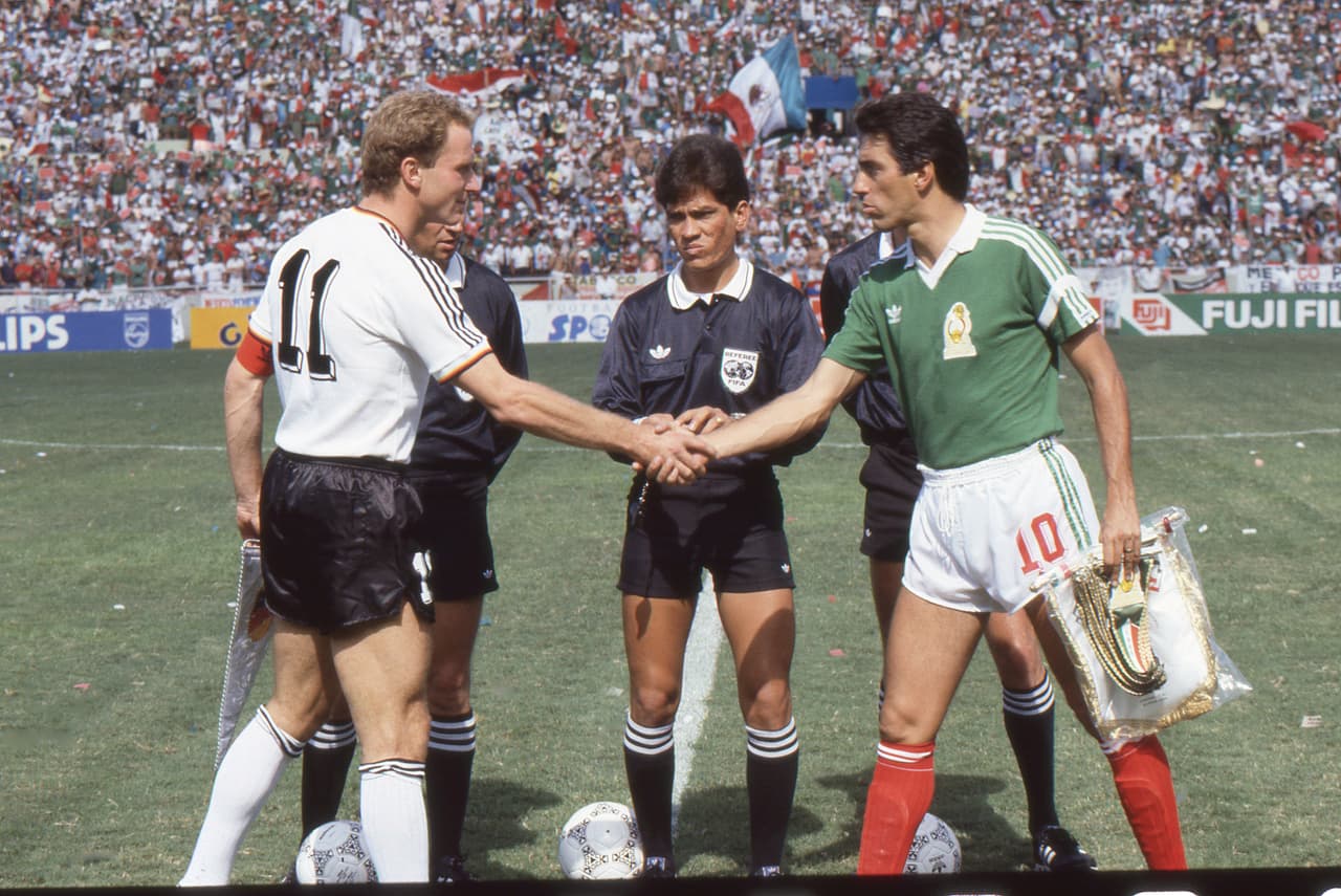 El segundo enfrentamiento contra los
<b>alemanes </b>fue en el Mundial de México 1986. No hubo piedad y la derrota fue para el Tri 4-1 en los cuartos de final.