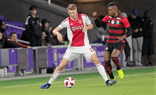 Mientras los brasileños se preparan para su siguiente temporada, los holandeses aprovechan el paro en su liga para no perder ritmo ni físico ni de juego.