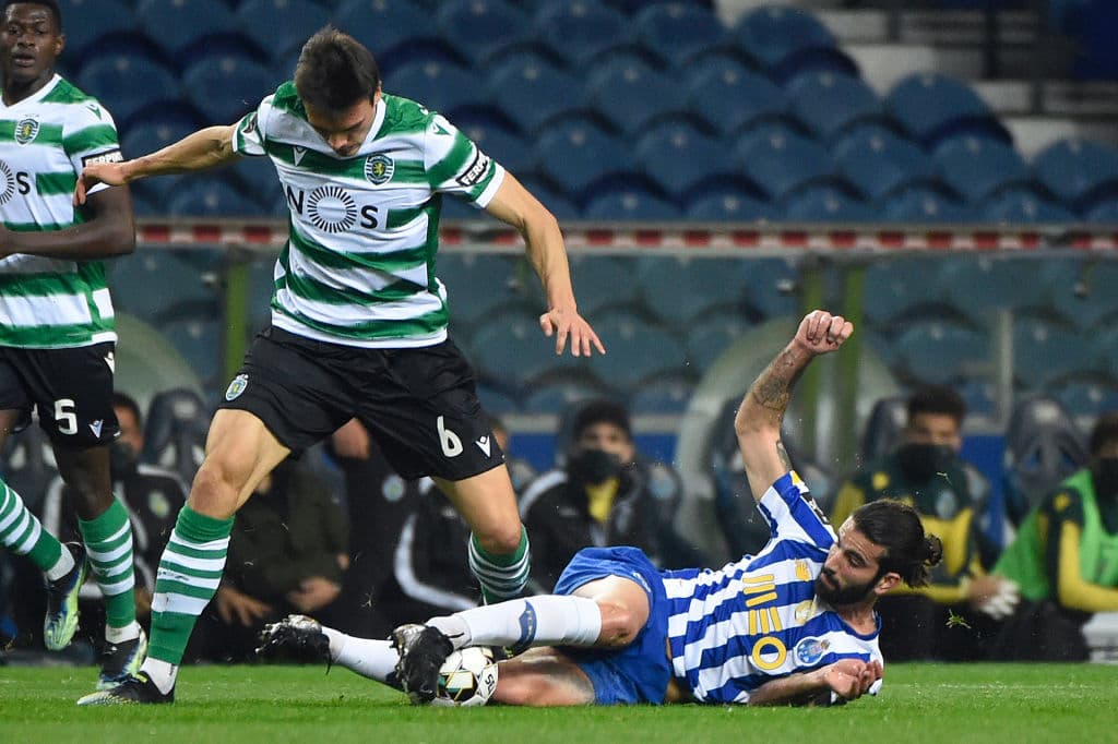 Tras no caer goles en el Estadio do Dragão, Sporting y Porto lideran el balompié portugués al cabo de 21 jornadas con 55 y 45 unidades, respectivamente.