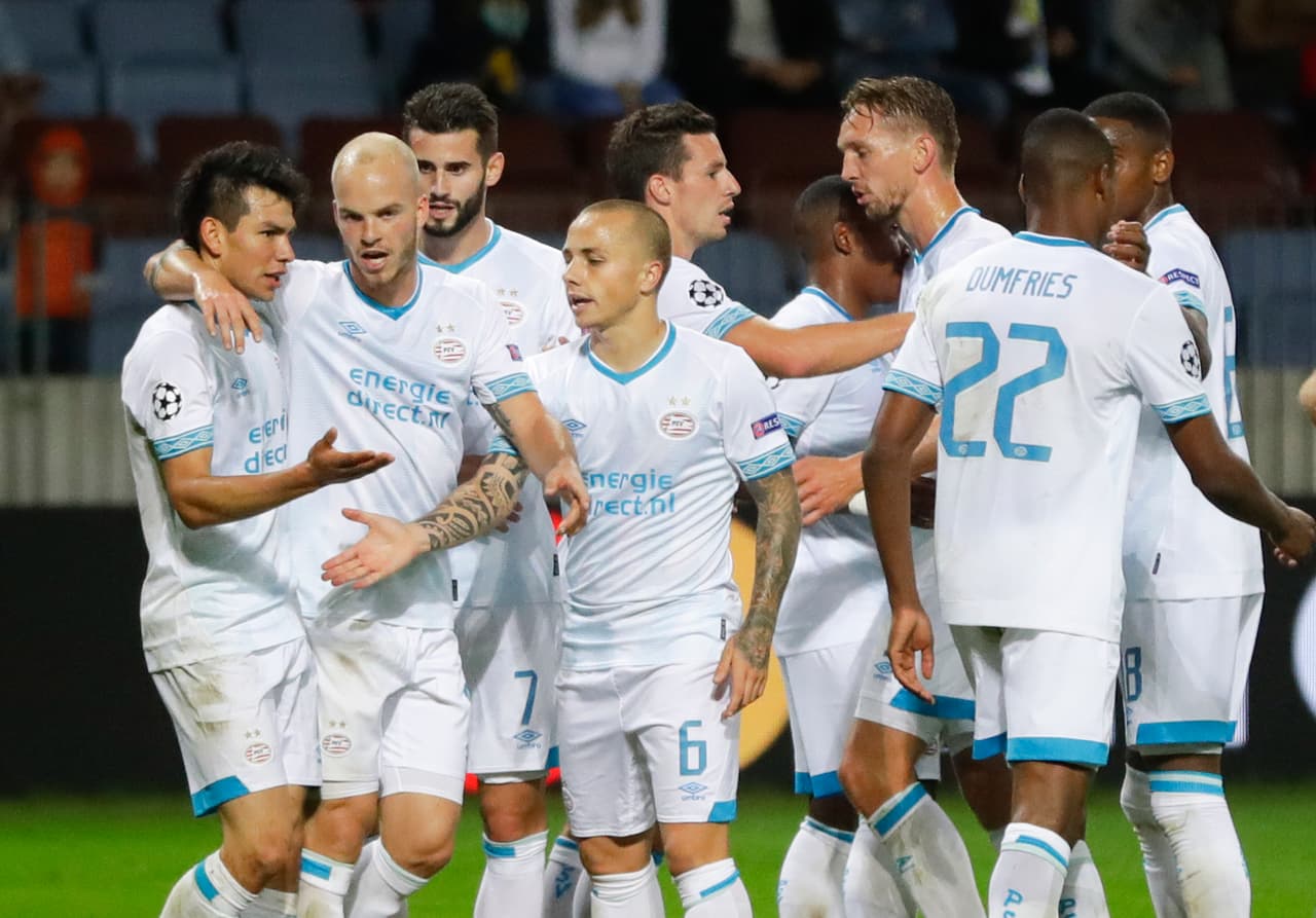 'Chucky' se vistió de figura de nuevo en el equipo holandés que ratificó una vez más que en el atacante mexicano tiene una garantía de goles.