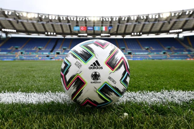 Este es el balón oficial de la Eurocopa que ya se encuentra listo para ser rodado.
