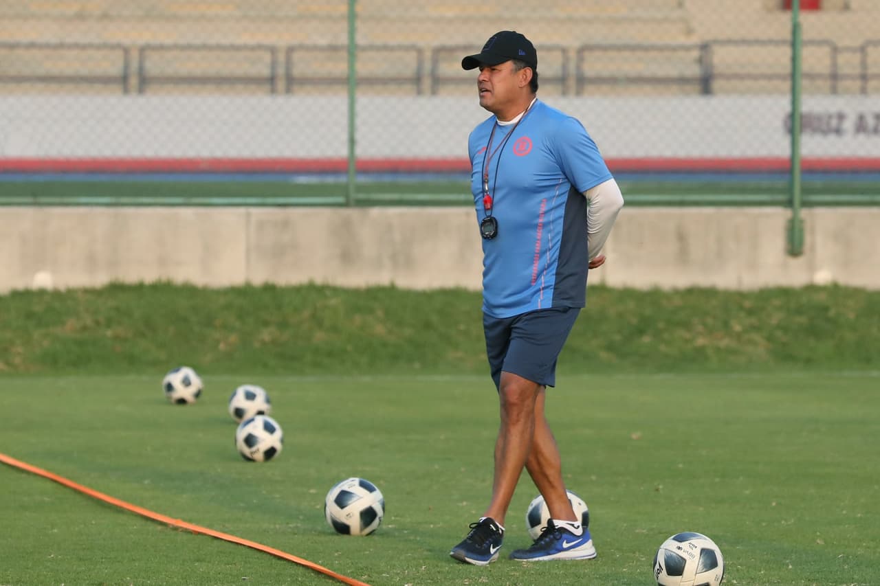 Reynoso confía en la madurez de Antuna para evitar indisciplinas