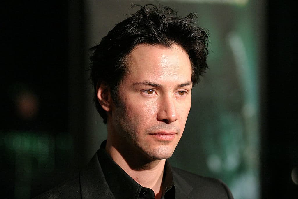 Y sólo bastó un ‘tuit’ para que las especulaciones sobre Keanu siendo un personaje de este Universo iniciaran.