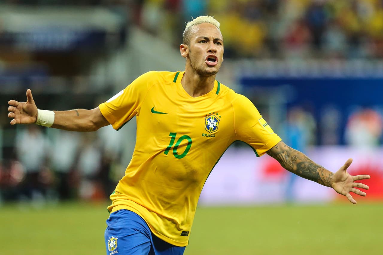 MANAOS, BRAZIL - SEPTEMBER 06: Neymar Jr of Brazil celebrates after soring the second goal of his team during a match between Brazil and Colombia as part of FIFA 2018 World Cup Qualifiers at Arena Amazonia Stadium on September 06, 2016 in Manaos, Brazil. (Photo by William Volcov/LatinContent/Getty Images)