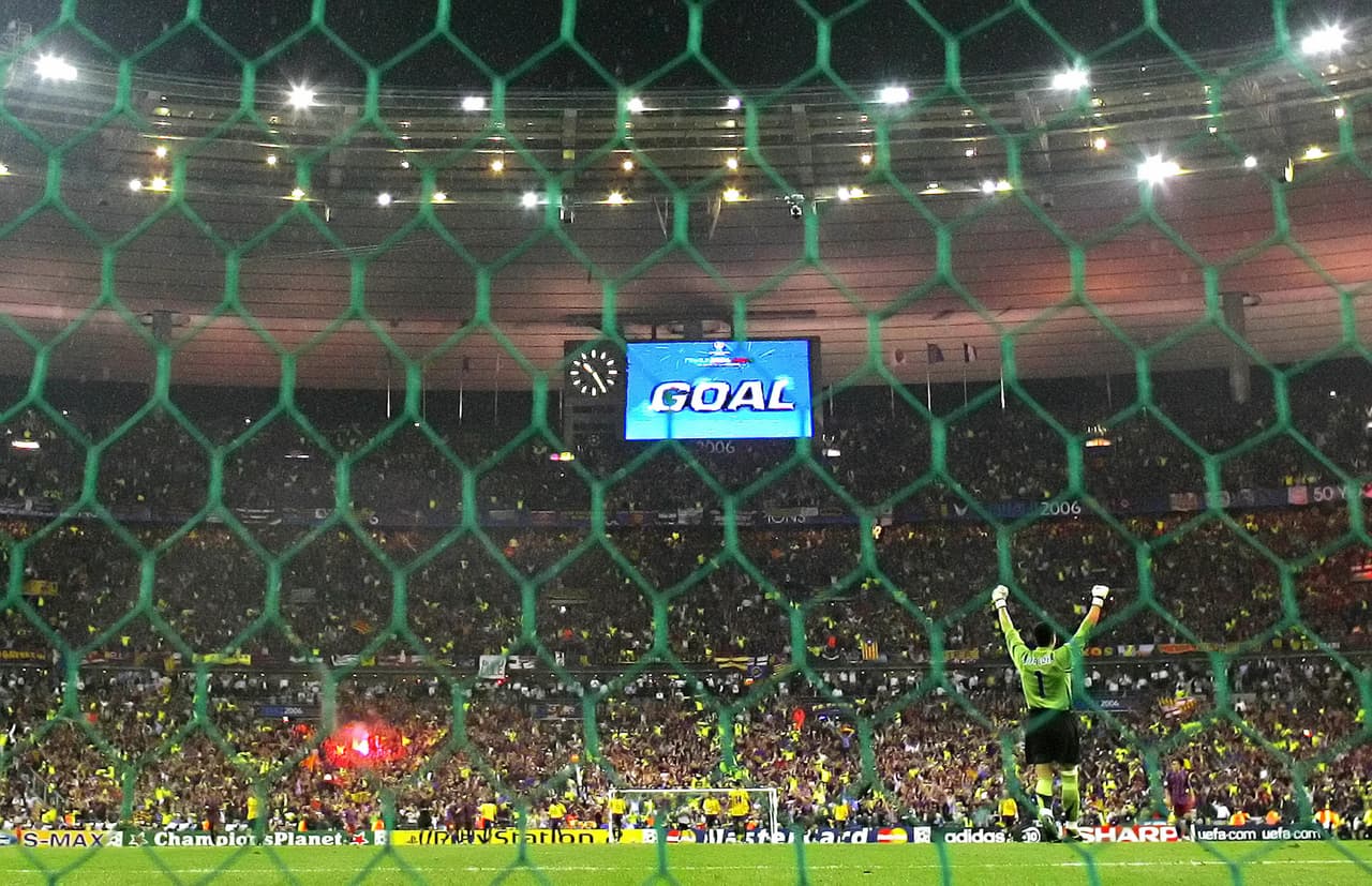 A su estilo, ayudó al Barcelona a venir de atrás y ganar la Champions 2006 contra el Arsenal.