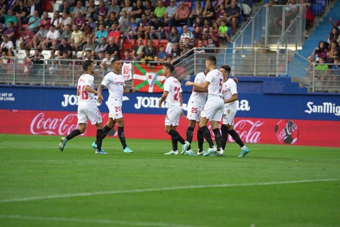 En el cuadro sevillano marcaron Lucas Ocampos al minuto 11 y Óliver Torres al minuto 33.