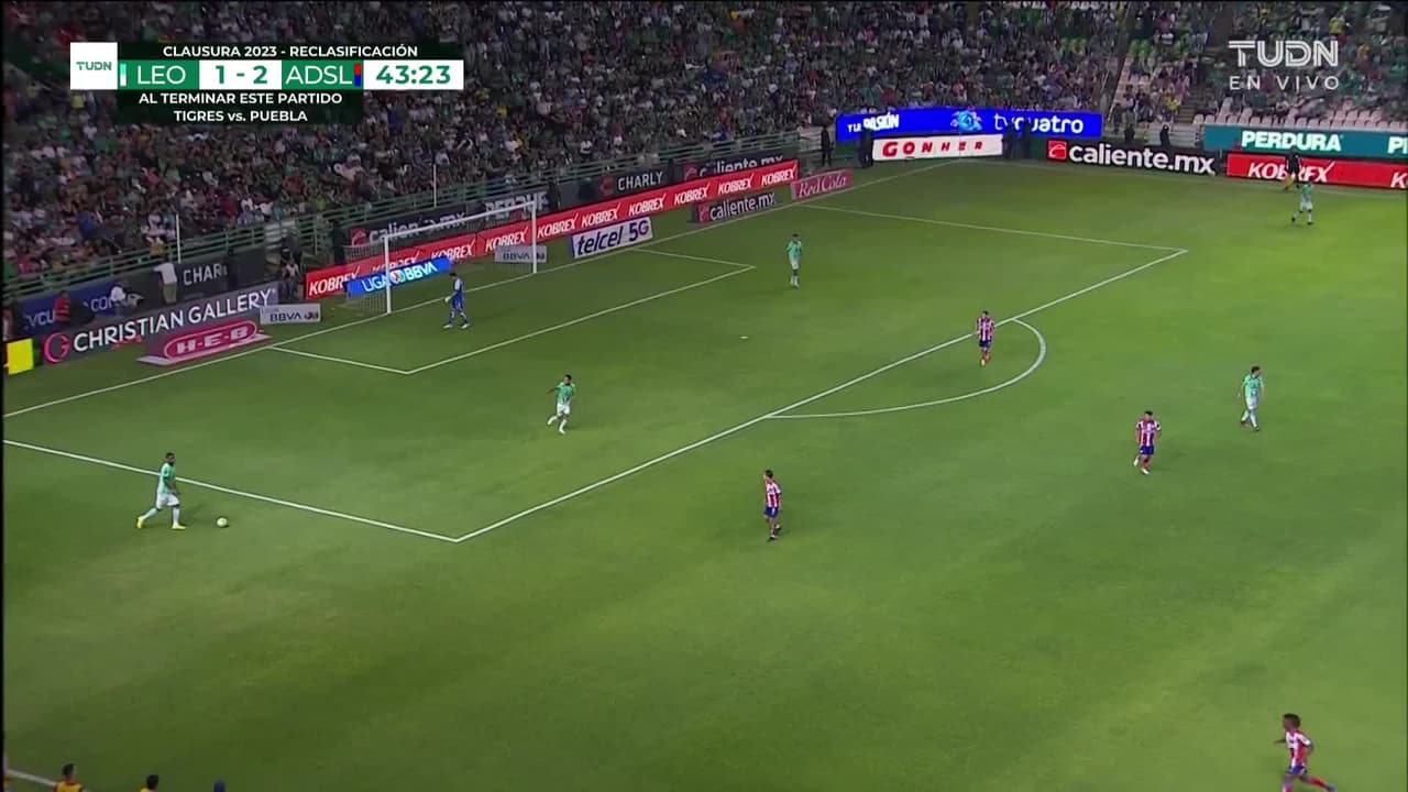 ¡TIRO ATAJADO! disparo por Osvaldo Rodríguez.