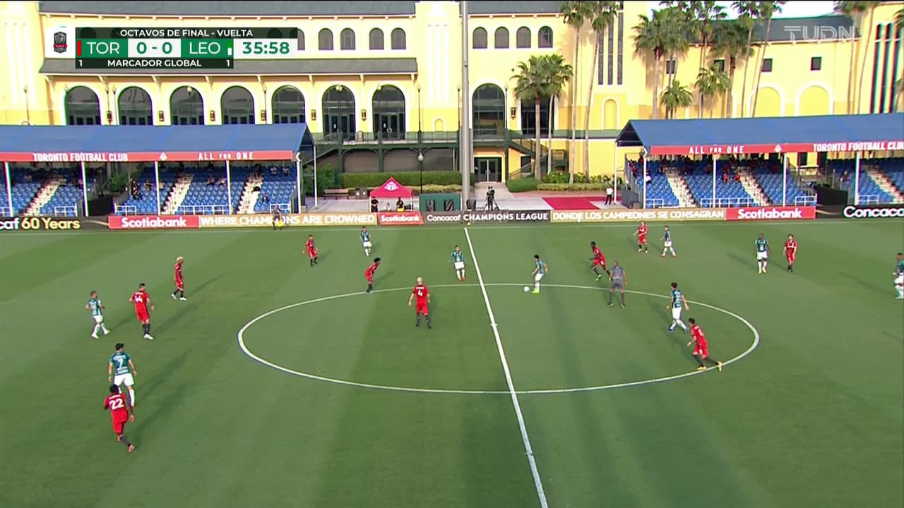 ¡TIRO ATAJADO! disparo por Víctor Dávila.