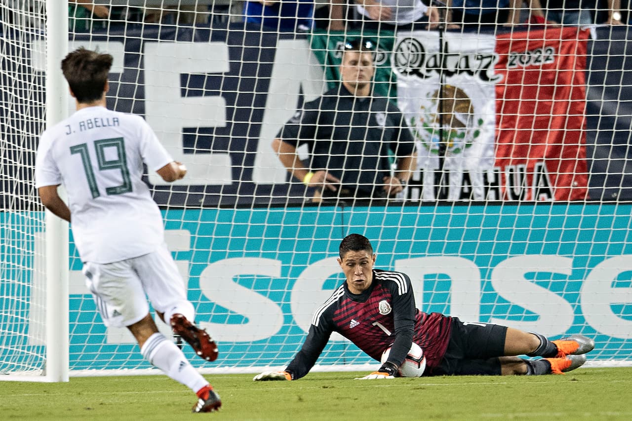 <b>Hugo González</b>, portero: 8. En la jugada del gol no tuvo oportunidad de desviar o tapar el tiro de Tyler Adams. Tuvo poca exigencia en el juego y cuando fue requerido lució bien.